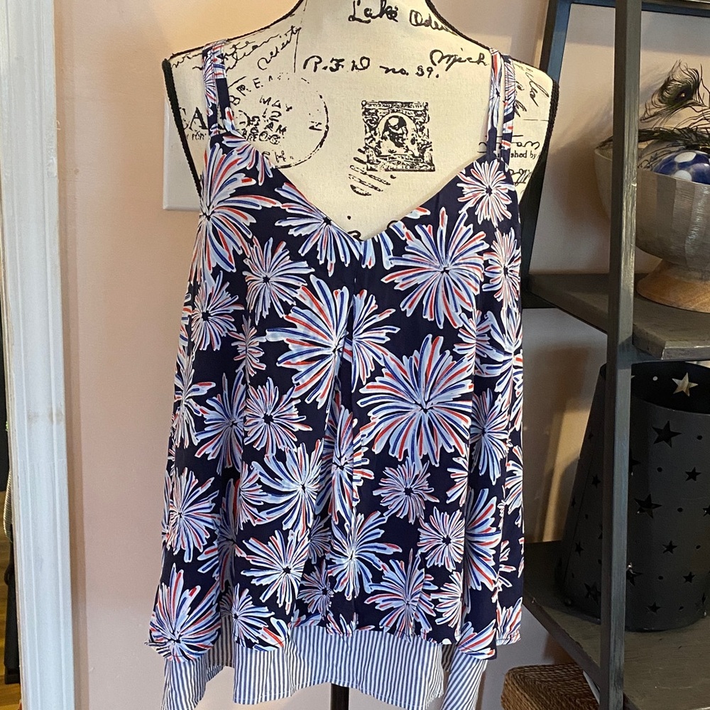 NWT Crown & Ivy Patriotic Flowy Camisole XXL